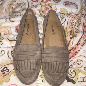 Suede taupe fringe loafers